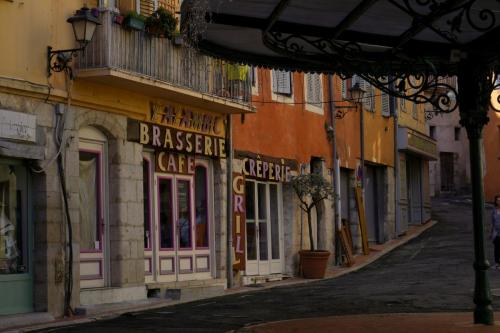 Exploring the Charms of Old Grasse